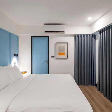 Myhotel Cmyk@Ratchada Bangkok Esterno foto