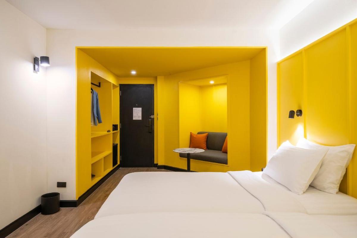 Myhotel Cmyk@Ratchada Bangkok Esterno foto